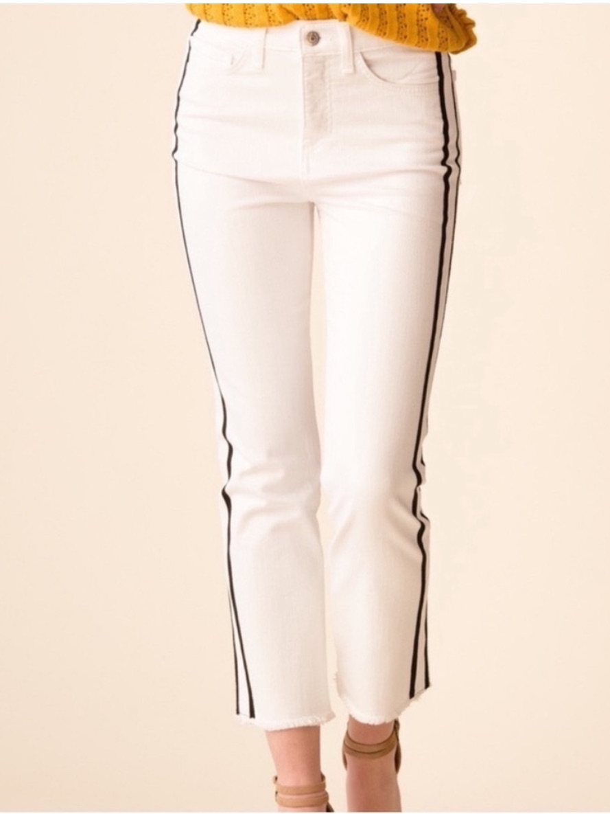 Veronica Beard | Carly 11” Kick Flare White Black Side Stripes
